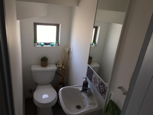 Venta Casa NOSP 4D en suite Walk-in cl&oacute;set 4B 3E Chicureo - Colina