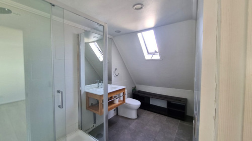 Arriendo Casa P 5D en suite Walk-in cl&oacute;set 4B 1E Carlos Ossand&oacute;n - La Reina