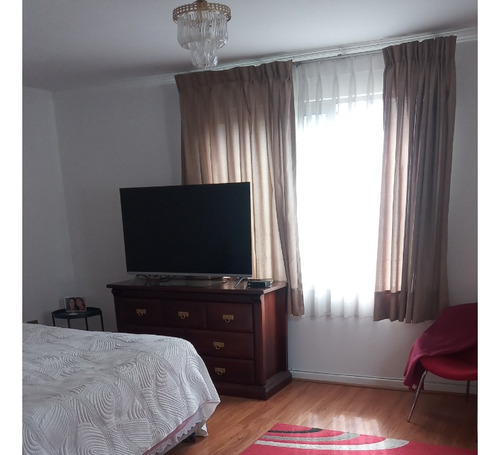 Venta Casa NP 5D en suite Walk-in cl&oacute;set 4B 2E Estoril - Las Condes