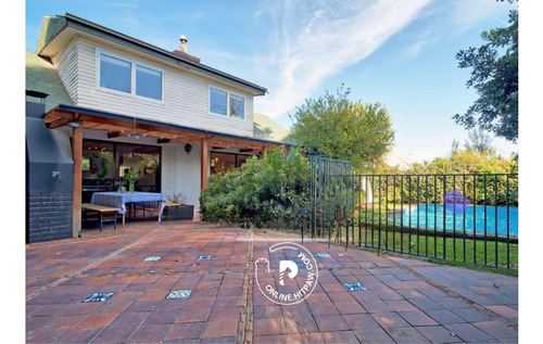 Arriendo Casa 6D 4B 2E 1B Los Dominicos - Las Condes