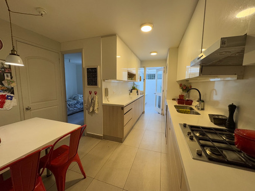 Venta Casa 4D en suite Walk-in cl&oacute;set 3B 2E 1B San Carlos de Apoquindo - Las Condes
