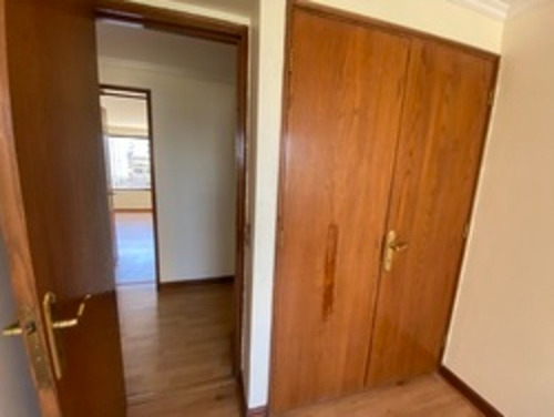 Venta Departamento N 4D en suite 3B 1E 1B Metro Escuela Militar - Las Condes