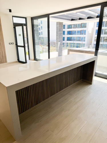 Venta Casa NO 4D en suite Walk-in cl&oacute;set 4B 2E 2B San Carlos de Apoquindo - Las Condes