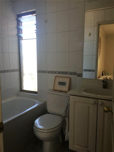 Arriendo Departamento SO 2D en suite 2B 1E 1B Metro Bilbao - Providencia
