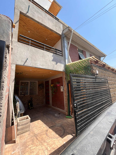 Arriendo Casa 4D 1B 2E Antigua Lo Barnechea - Lo Barnechea
