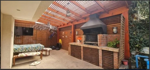 Arriendo Casa NOSP 5D en suite Walk-in cl&oacute;set 4B 3E 1B Carlos Ossand&oacute;n - La Reina