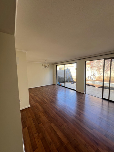 Venta Casa 4D 3B 2E 1B La Dehesa - Lo Barnechea