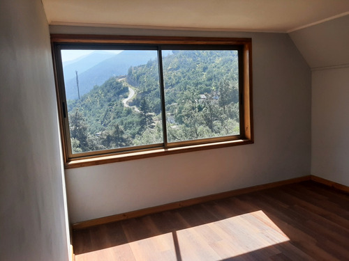 Arriendo Casa 4D 2B 8E 1B El Array&aacute;n - Lo Barnechea