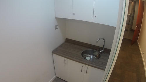 Arriendo Oficina S 1B 2E 1B Metro Escuela Militar - Las Condes