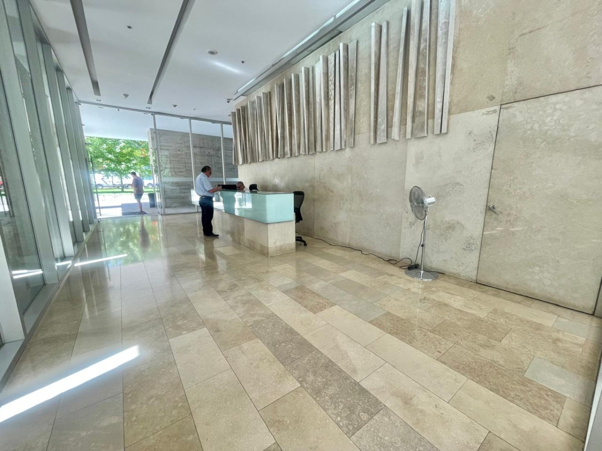 Arriendo Oficina N 2B 2E 1Bd Metro Manquehue - Apumanque - Las Condes