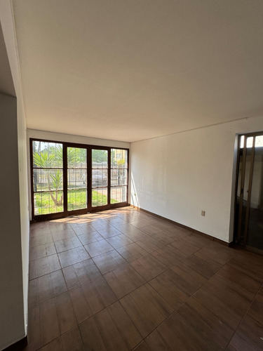 Arriendo Casa 3D 2B 2E 1B Sebasti&aacute;n Elcano - Las Condes