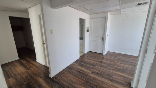 Arriendo Oficina NP 2B 2E 1B Campus Oriente - Providencia