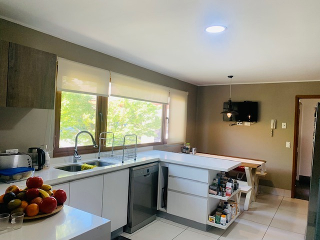 Venta Casa NOSP 4D en suite Walk-in cl&oacute;set 4B 6E 1Bd Chicureo - Colina