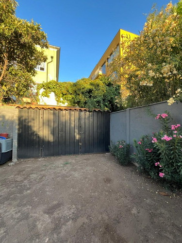 Venta Casa NP 4D 2B 3E 1B In&eacute;s de Su&aacute;rez - Providencia