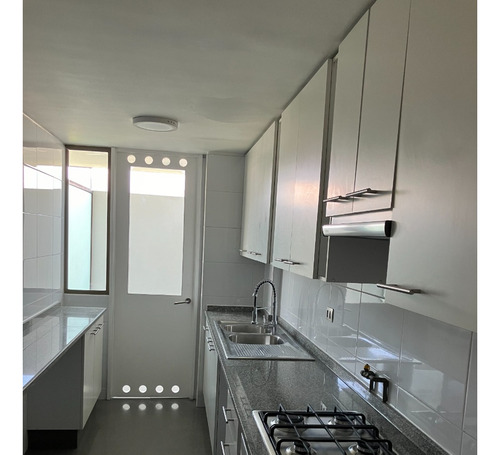 Arriendo Departamento SO 3D en suite 3B 1E 1B Campus Oriente - Providencia