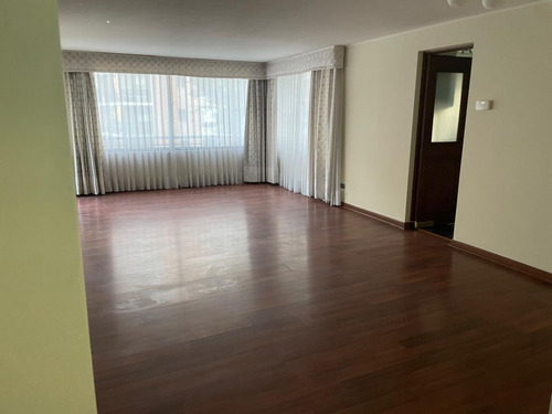 Arriendo Departamento 3D en suite Walk-in cl&oacute;set 2B 2E 1B Centro Financiero - Las Condes