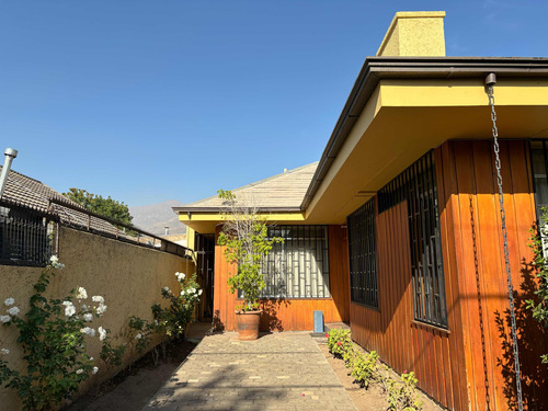 Venta Casa 5D 4B 2E Los Dominicos - Las Condes