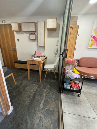 Venta Oficina 2B Metro Tobalaba - Mall Costanera - Providencia