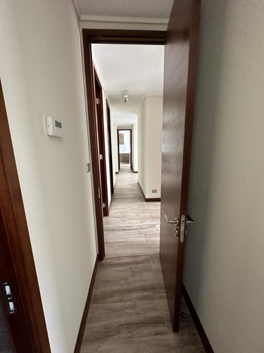 Arriendo Departamento SP 4D en suite Walk-in cl&oacute;set 4B 2E 1B La Dehesa - Lo Barnechea