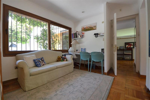 Arriendo Casa 4D en suite Walk-in cl&oacute;set 3B 3E 1B Juan XXIII - Vitacura