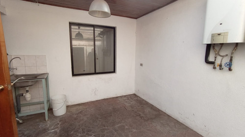Arriendo Casa NOSP 6D en suite 3B 2E 1B Metro Hernando de Magallanes - Las Condes