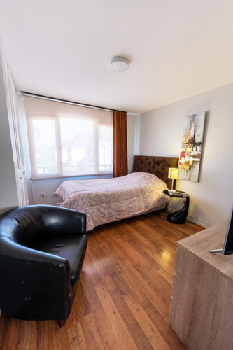 Venta Casa NOSP 4D en suite Walk-in cl&oacute;set 4B 3E 1B Carlos Ossand&oacute;n - La Reina