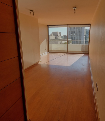 Arriendo Departamento SP 2D en suite 2B 1E 1B Barrio El Golf - Las Condes