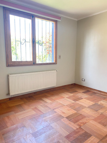 Arriendo Casa NP 3D 2B 2E 1B  - Las Condes