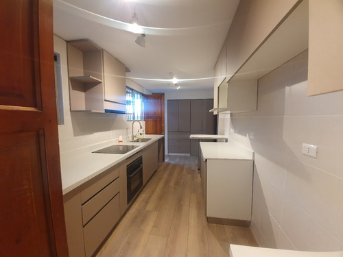 Venta Casa NOSP 5D en suite 3B 2E 1B Los Dominicos - Las Condes