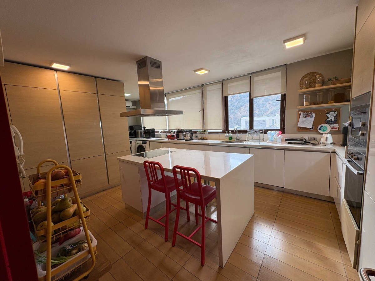 Venta Departamento NO 3D en suite Walk-in cl&oacute;set 3B 2E 1Bd Tabancura - Vitacura