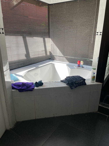 Venta Casa 5D 3B 2E Col&oacute;n Oriente - Vital Apoquindo - Las Condes