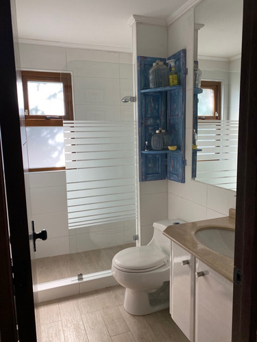 Venta Casa NO 4D en suite Walk-in cl&oacute;set 4B 2E 1B Carlos Ossand&oacute;n - La Reina