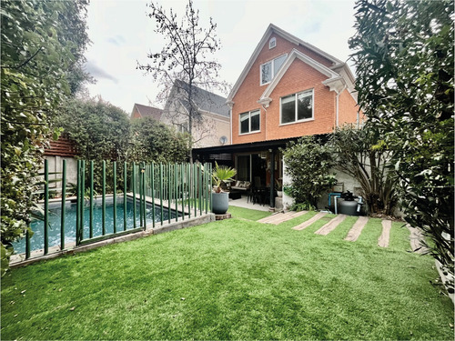 Venta Casa P 4D en suite Walk-in cl&oacute;set 4B 2E 1B La Dehesa - Lo Barnechea