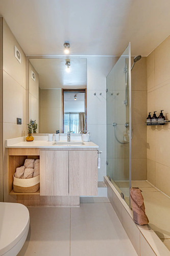 Arriendo Departamento 1D en suite 1B 1E 1B Barrio El Golf - Las Condes