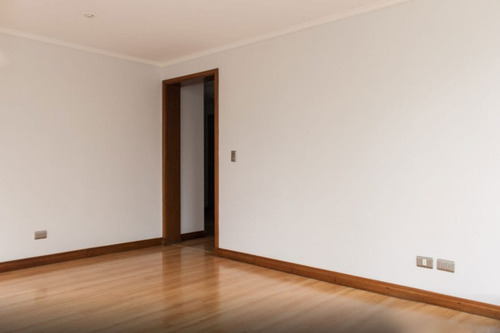 Venta Departamento SO 3D en suite Walk-in cl&oacute;set 3B 1E 1B Parque Arauco - Las Condes