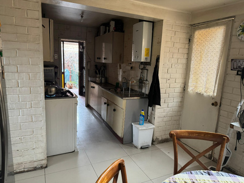 Venta Casa NP 4D Walk-in cl&oacute;set 3B 3E 1B Rotonda Atenas - Las Condes