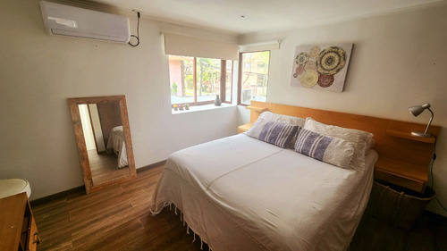 Arriendo Casa SO 4D en suite Walk-in cl&oacute;set 3B 2E 1B La Llaver&iacute;a - Vitacura