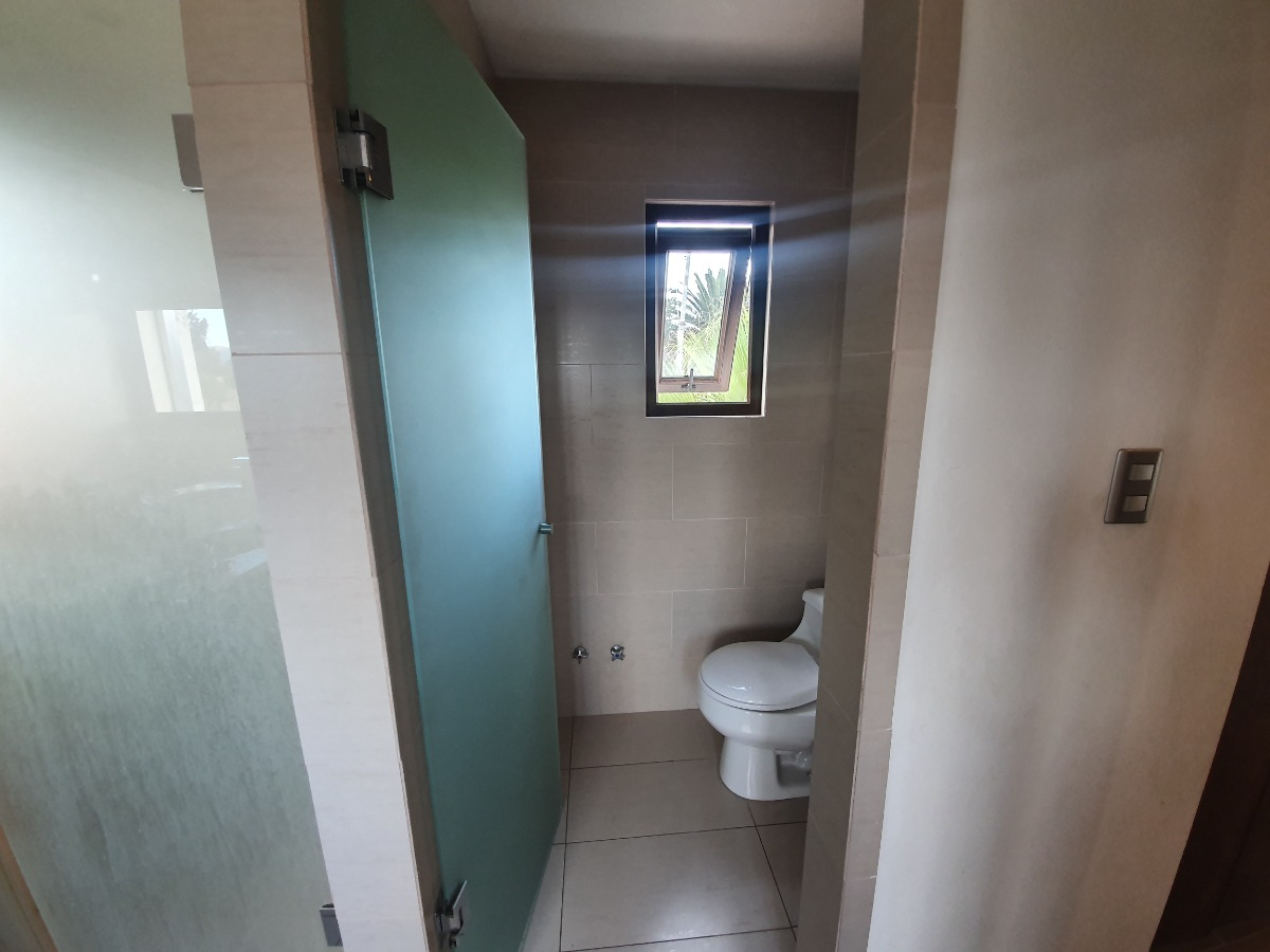 Arriendo Casa NOSP 5D en suite Walk-in cl&oacute;set 5B 10E 1Bd Chicureo - Colina