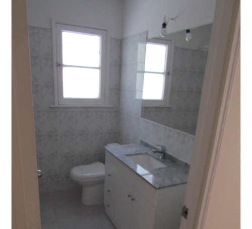 Arriendo Casa S 4D 4B 2E 1B Rotonda Atenas - Las Condes