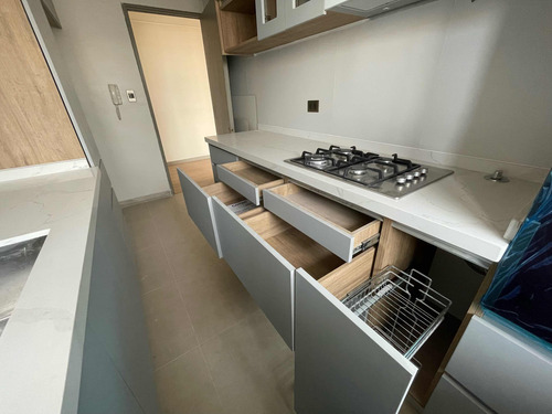 Arriendo Departamento SO 3D en suite 3B 1E 1B Barrio El Golf - Las Condes