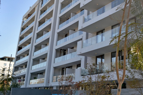 Arriendo Departamento O 2D en suite 2B 1E Metro Hernando de Magallanes - Las Condes