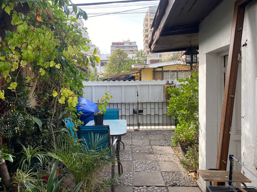 Venta Casa NO 3D 2B 1E Vaticano - Las Condes
