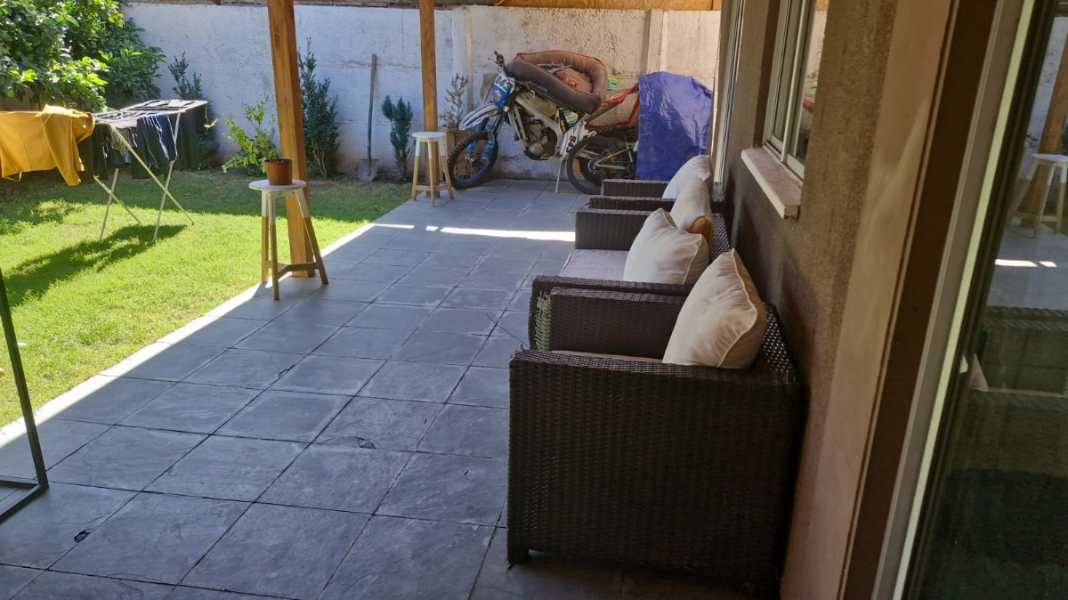 Venta Casa NP 3D en suite 2B 2E 1Bd  - Colina