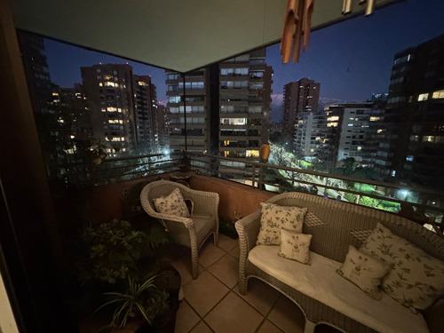 Venta Departamento O 4D en suite Walk-in cl&oacute;set 3B 2E 1B Metro Manquehue - Apumanque - Las Condes