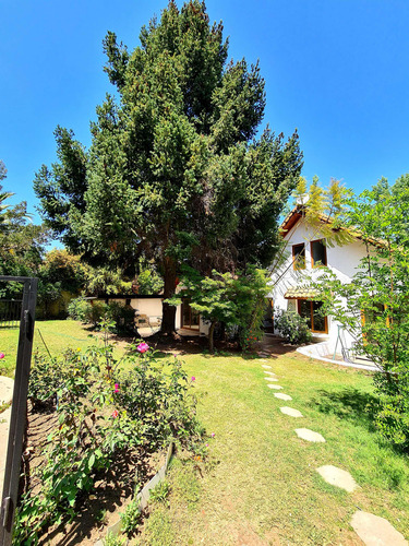 Arriendo Casa 5D 4B 2E Mall Sport - Las Condes