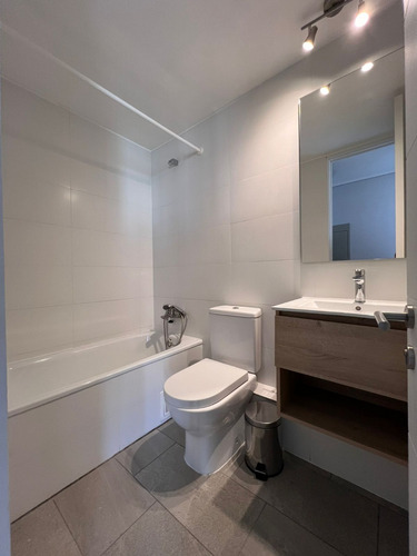 Arriendo Departamento SO 2D en suite Walk-in cl&oacute;set 2B 1E 1B In&eacute;s de Su&aacute;rez - Providencia