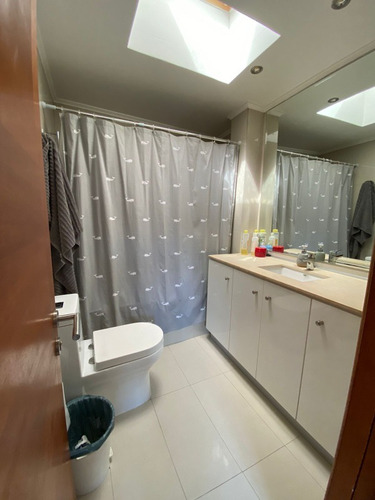 Arriendo Casa NO 4D en suite Walk-in cl&oacute;set 4B 3E 1B Los Dominicos - Las Condes
