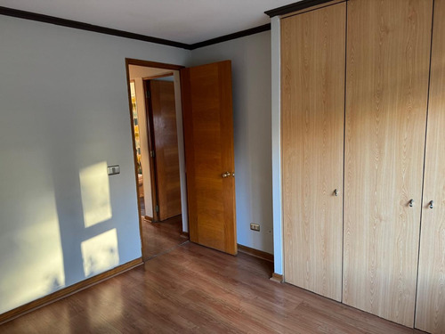 Venta Casa NOSP 5D en suite Walk-in cl&oacute;set 5B 3E 1B Carlos Ossand&oacute;n - La Reina