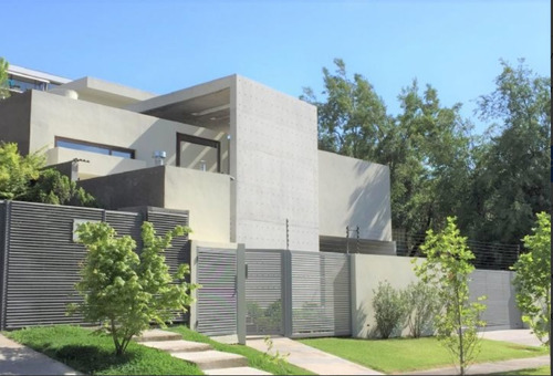 Venta Casa SO 4D en suite Walk-in cl&oacute;set 5B 3E 2B Los Trapenses - Lo Barnechea