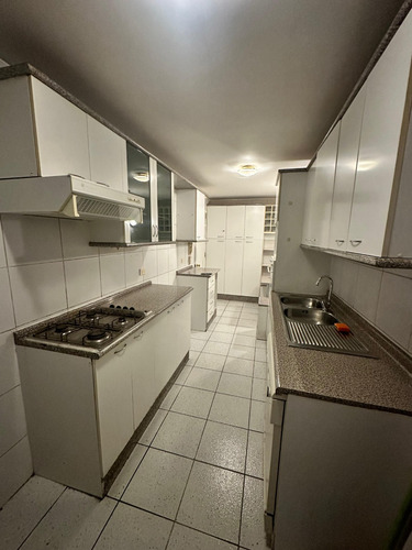 Venta Departamento O 4D en suite 3B 1E 1B Rotonda Atenas - Las Condes